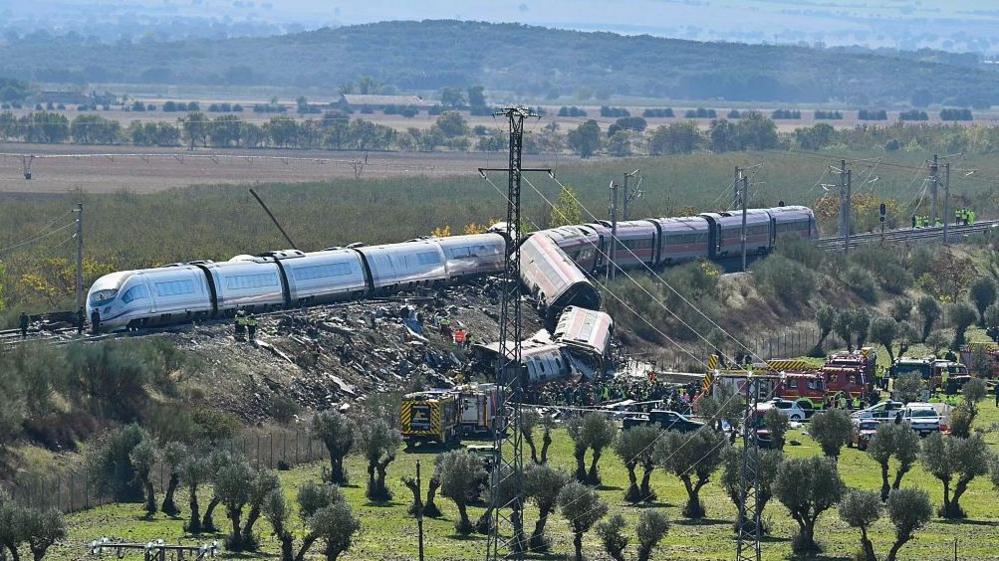 Emergency services are seen at the site of a train collision between a high speed Renfe AVE train and Iryo train around 150kms south of Madrid between Urda and Los Yebenes in the province of Toledo, on October 28, 2026.