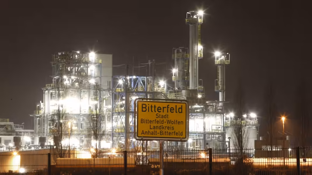 China launches anti-dumping probe into European chemical exports Httpsd1e00ek4ebabms cloudfront netproduction0f4bc85f 3483 4cd2 b557 a5d8a34242f6
