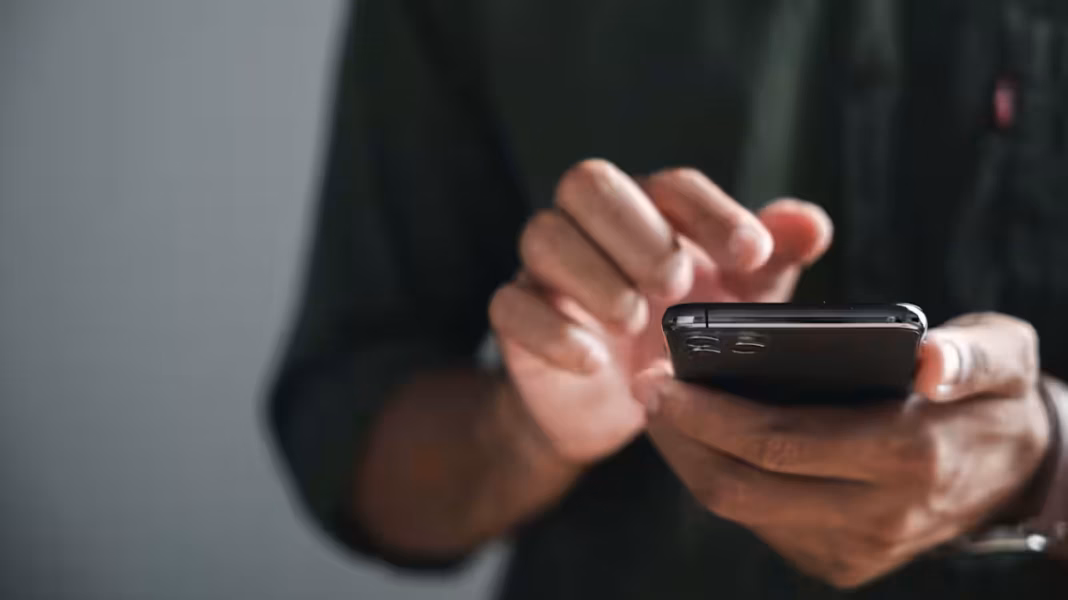 New ‘zero-click’ spyware hacked phones using targeted ads Httpsd1e00ek4ebabms cloudfront netproduction87d1b359 5ec9 4a47 a682 ec153a2722c6