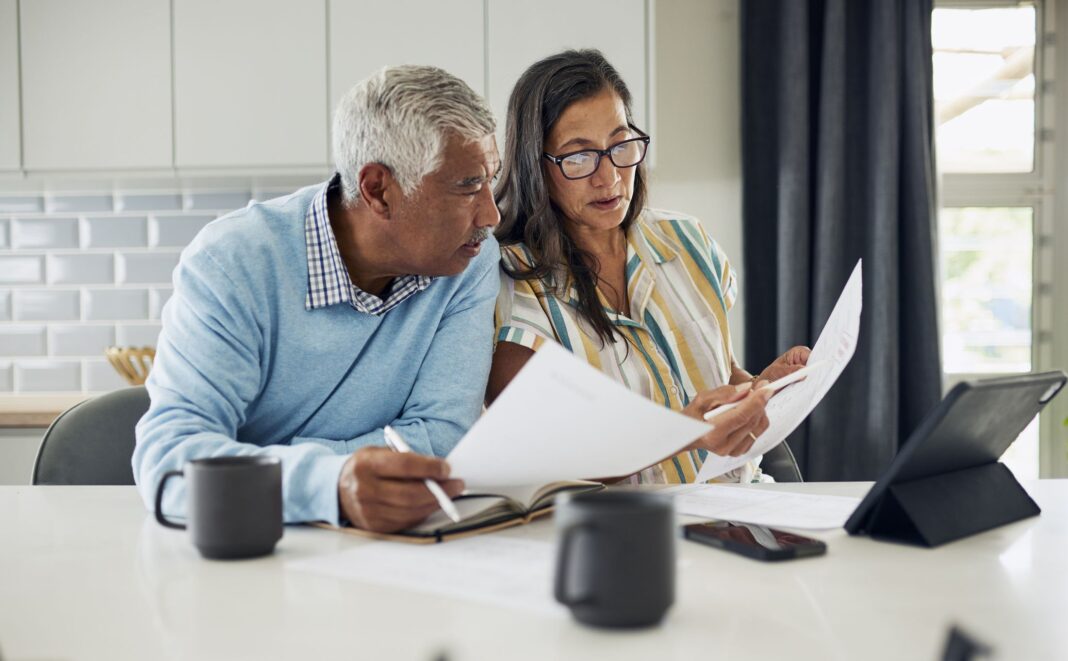 Pensioners withdraw a record £22 billion in tax-free lump sums – beware of the risks image