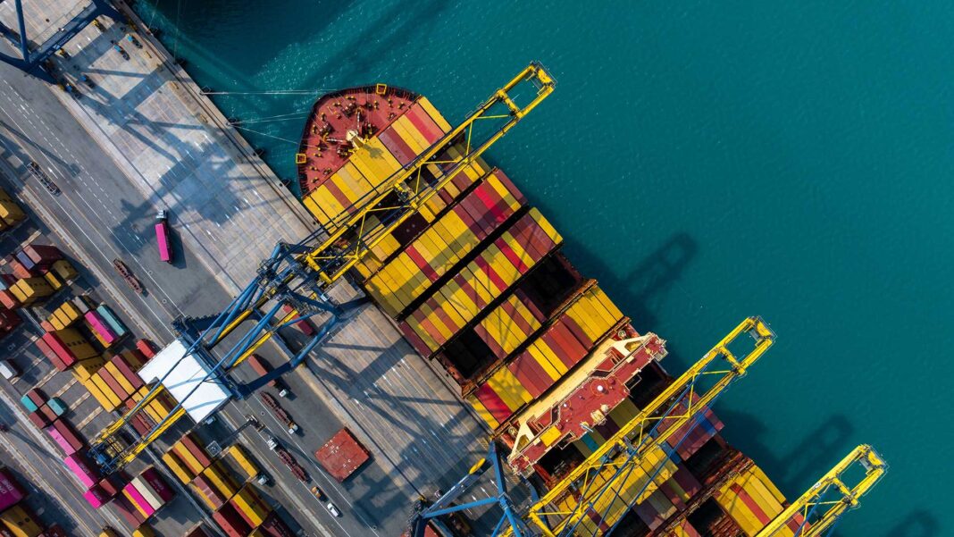 Why international trade corridors are attracting a new wave of digital enterprises image