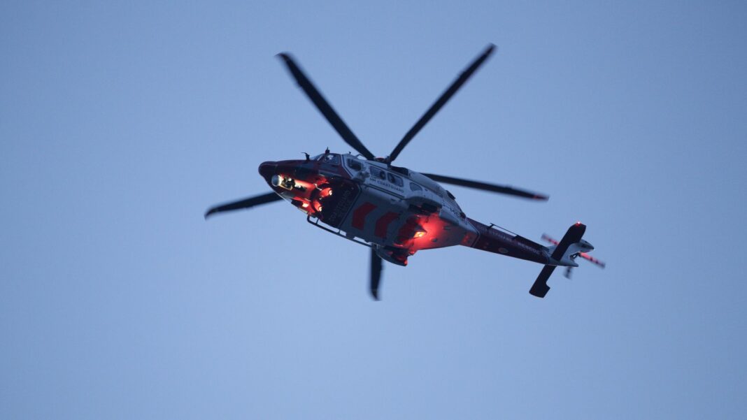 Skynews coastguard helicopter 7376611