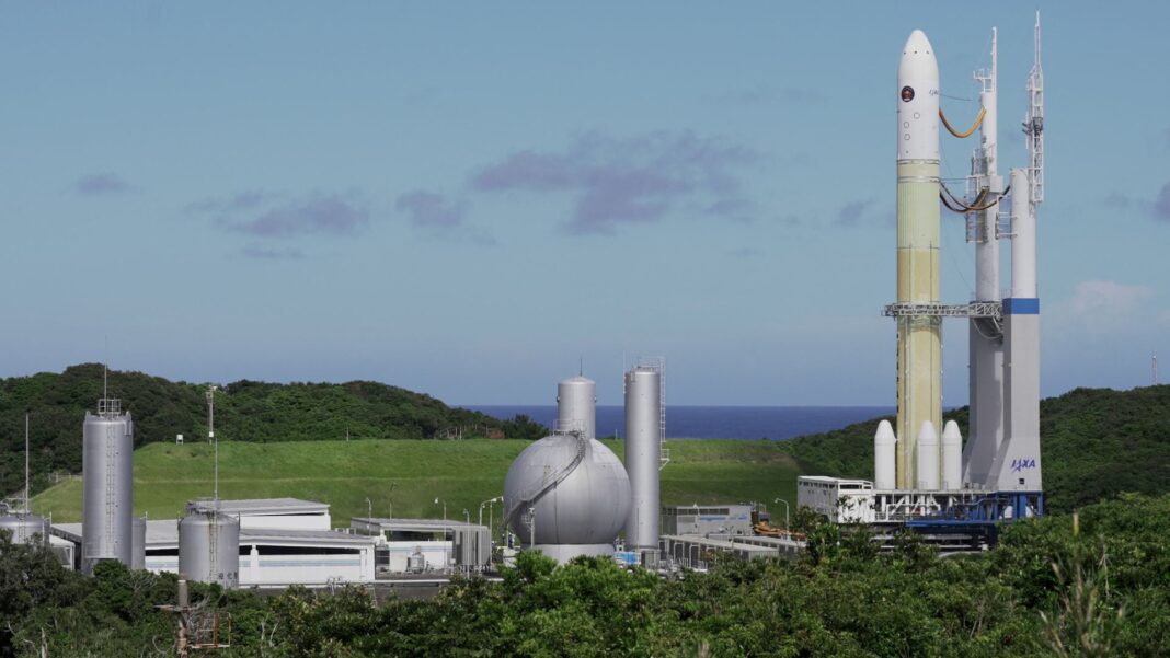 Japan launches mission to Mars to bring back samples from its moon Skynews japan space 7381131