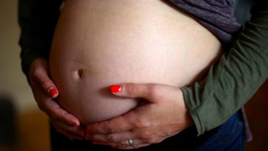 NHS leader: Maternity units delivering fewer than 2,000 babies may have to close Skynews pregnancy maternity 7380472