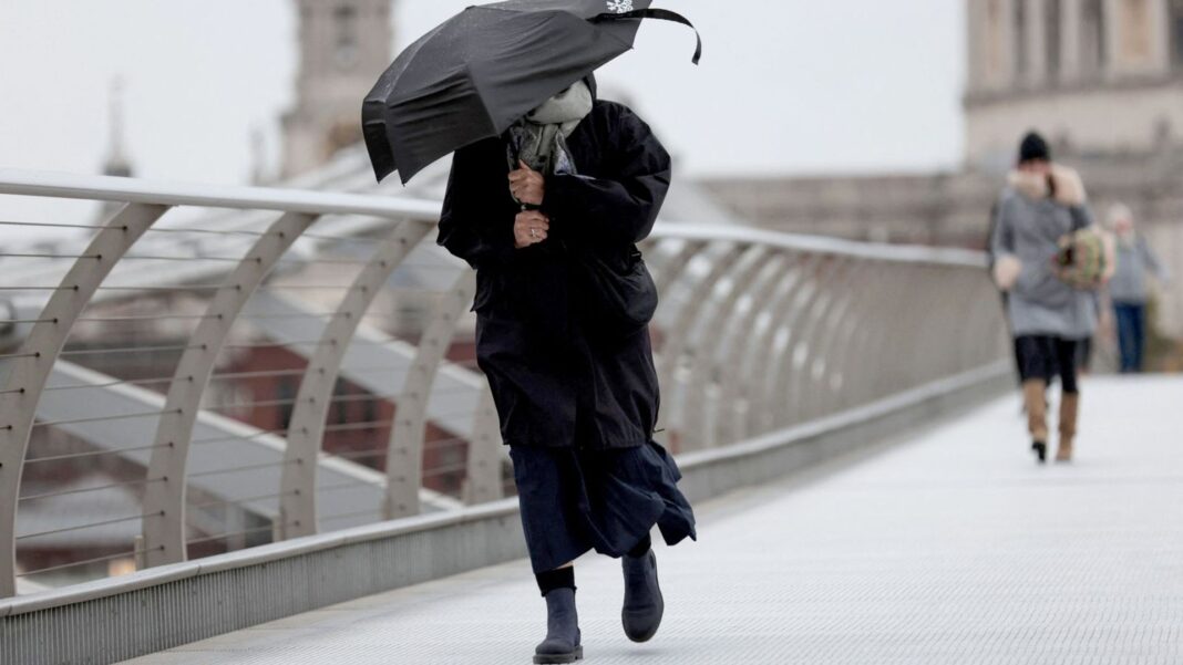 Amber warning issued ahead of Storm Austen Skynews weather london 7347830